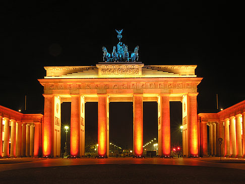 Brandenburger Tor bei Nacht Foto 